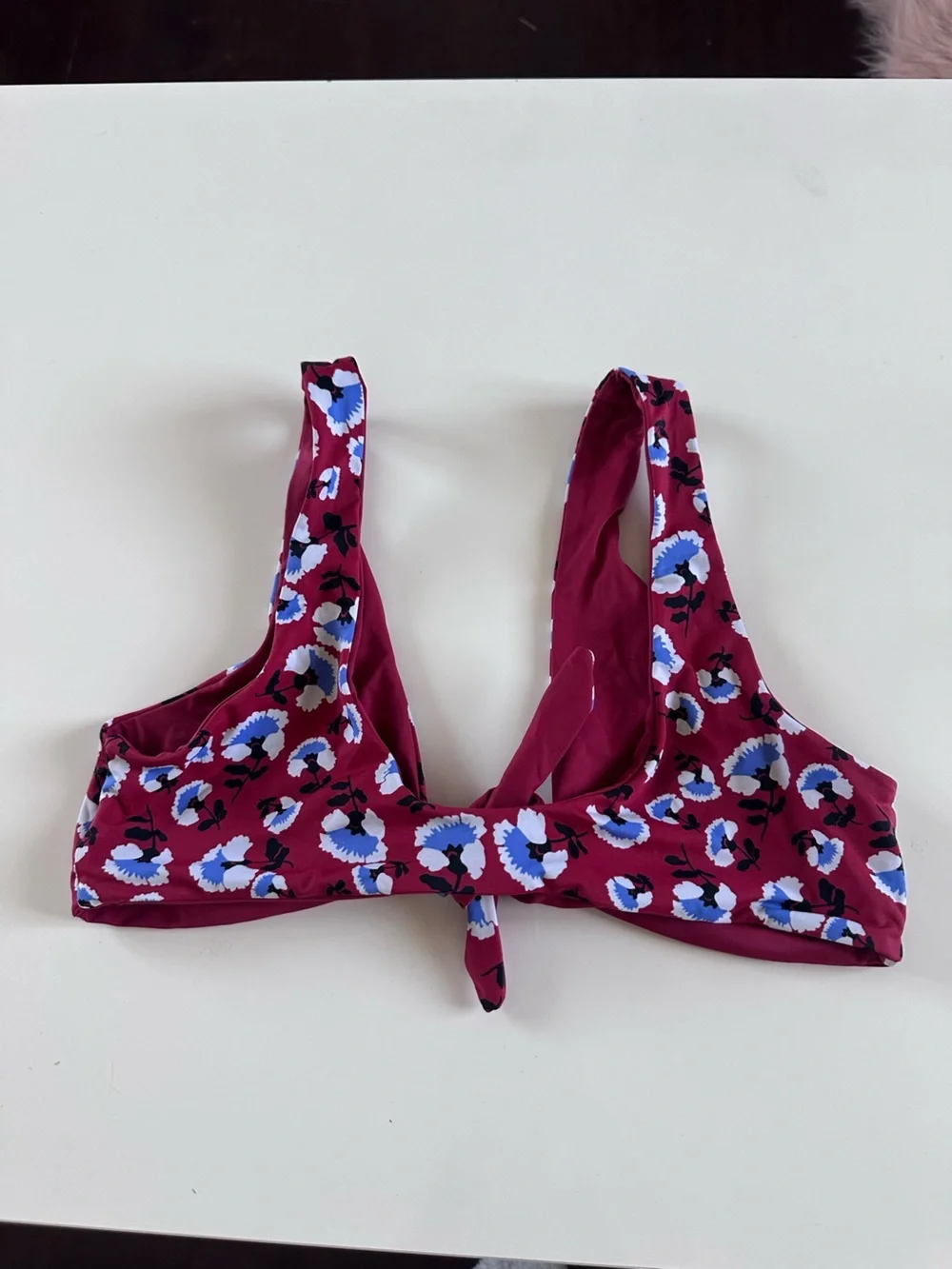 Dippin daisy’s red blue front tie knot Floral Bikini Top sz small